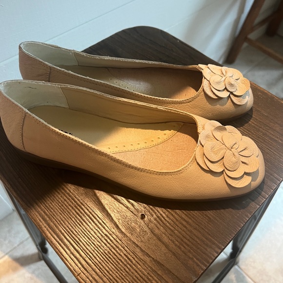 Valley Lane flats - Picture 2 of 6